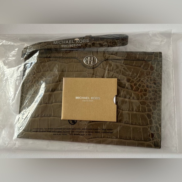 MH Crocodile Embossed Wristlet
